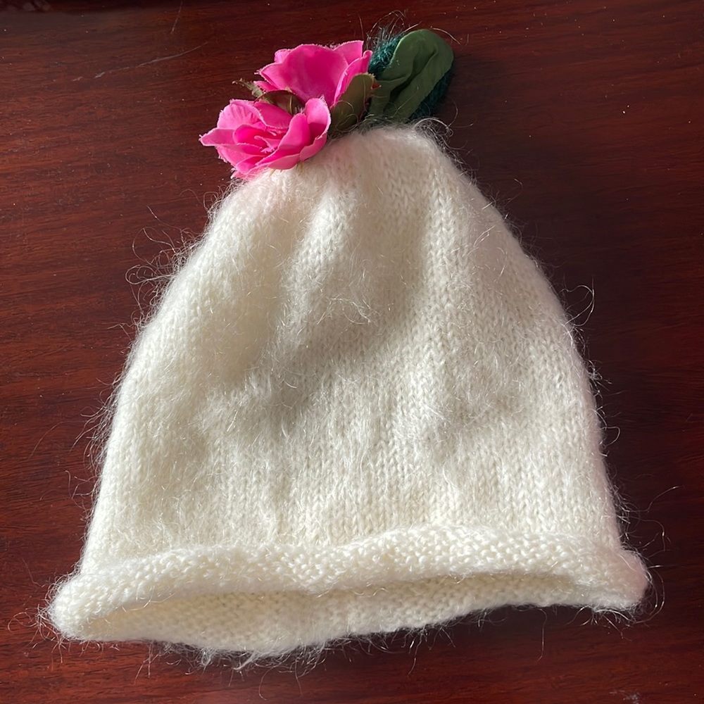 Hat Handmade knit size 4 6 white mohair new